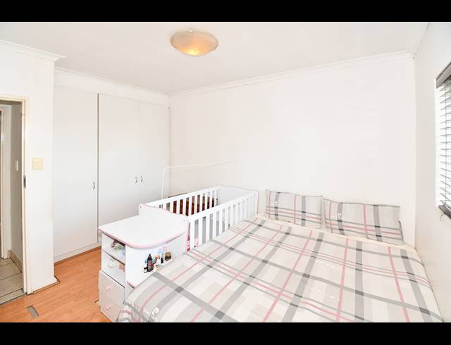 2 BEDROOM APARTMENT FOR SALE IN NOORDHANG